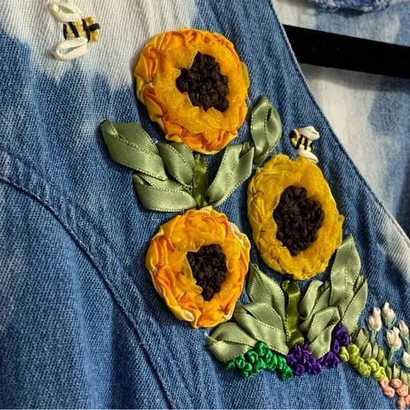 *RARE Vintage 80s Denim Button-Up Dress with Floral Embroidered Designs - M - Picture 6 of 9